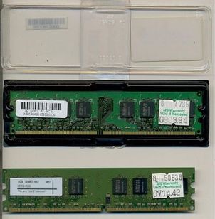 2 Pentes de Memória Ram Ddr2 de 1 GB Pc 667 para Computador de Mesa