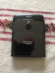 Iphone Motorola Razr 128 GB Black Novo sem Uso