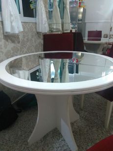 Mesa Laca Espelhada Redonda para 4 Cadeiras