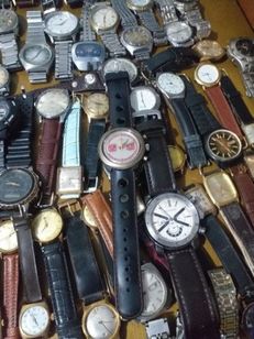 Compro Relógios Antigos em Lotes para Peças-pago na Hora