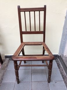 Cadeira Antiga 2