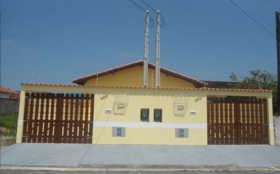 Casa com 2 Dormitórios e 2 Banheiros à Vend em Itanhaém