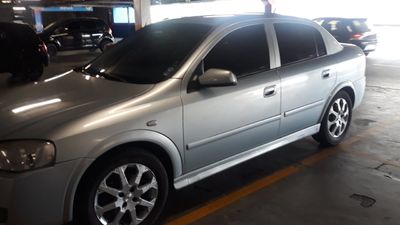 Vende -se GM Astra 2011
