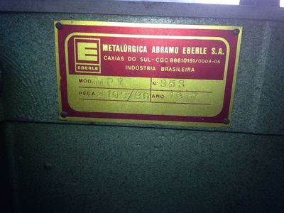 Rebitadeira Pneumática Usada Eberle,para Jeans Macho e Femea