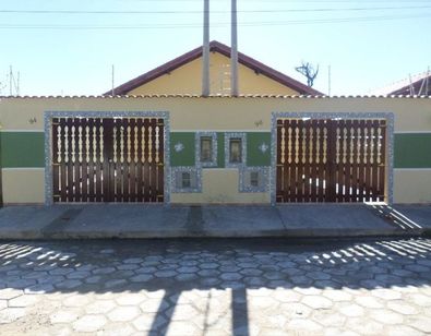 Casa Novinha à Vend em Itanhaém