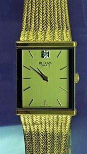 Relógio Bulova 92r06 Original Dourado com Diamante 12 Hs