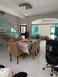 Casa com 3 Dormitórios à Venda, 350 m2 por RS 750.000,00 - Compensa - Manaus-am