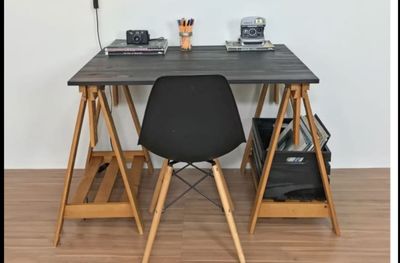 Mesa Escrivaninha com Cavaletes