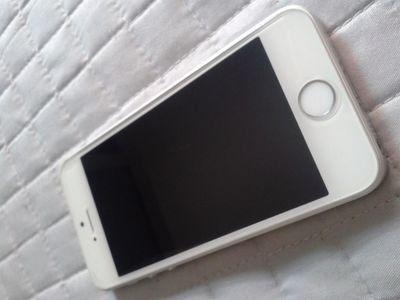 Iphone SE 64gb