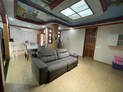 Casa com 3 Dormitórios para Alugar, 425 m2 por RS 4.800,00 -mês - Japiim - Manaus-am