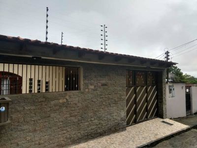 Casa com 4 Dormitórios à Venda, 500 m2 por RS 650.000 - Bairro da Paz - Manaus-am