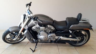 Harley Vrod Muscle 2014 15.000 Km