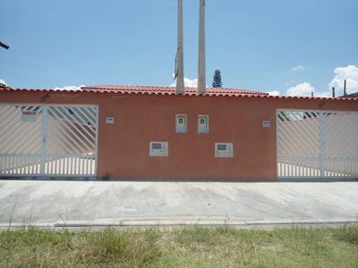 Vende Casa em Itanhaém com 2 Dormitórios