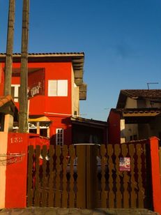 Casa em Itanhaem, Somente 105 Mil- Permite Financiamento