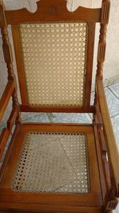 Cadeira de Balanço Antiga
