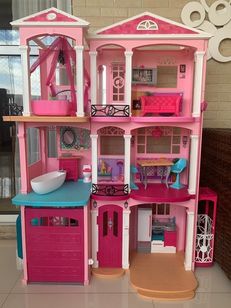 Casa da Barbie Dreamhouse