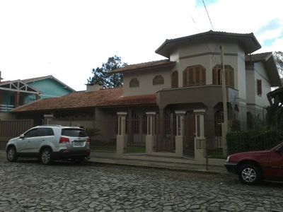 Casa com 3 Dorms em Taquara - Jardim do Prado por 900 Mil para Comprar