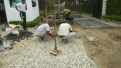 Reforma e Construção de Calçadas em Pedra Portuguesa em Rio de Janeiro