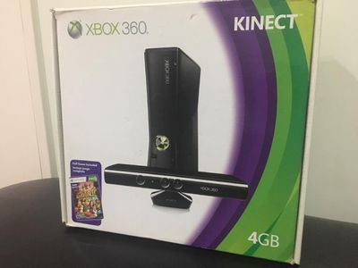 X Box 360 (bloqueado) C Kinect + 5 Jogos e Estabilizador