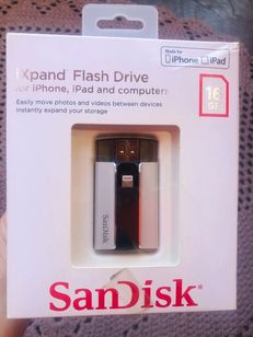 Ixpand Flash Drive 16gb