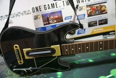 Guitar Hero PS4 Semi Nova