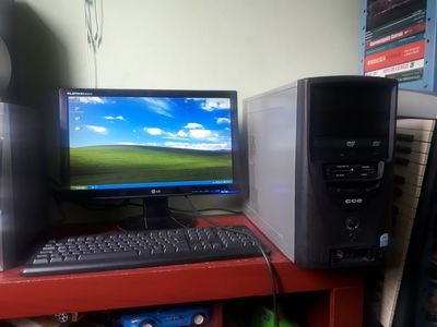 Computador Cce com Monitor Lg 17"