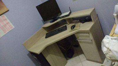 Mesa de Canto para Computador