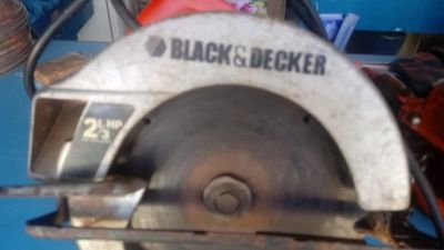 Serra Circular  Black & Decker Semi Nova 