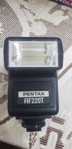 Flash Pentax Af220t