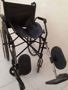 Vendo Cadeira de Rodas Usada P/obeso