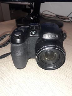 Máquina Fotografica Profissional Fujifilm S1000 Zoom 12x com Estojo