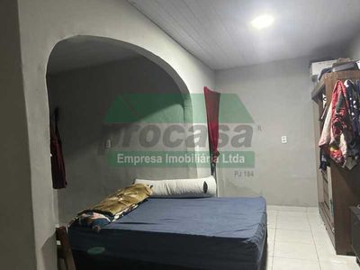 Casa com 3 Dormitórios à Venda, 100 m2 por RS 200.000 - Santo Agostinho - Manaus-am