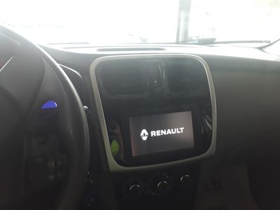 Renault Logan Expression 1.6 16v Sce (flex) 2017