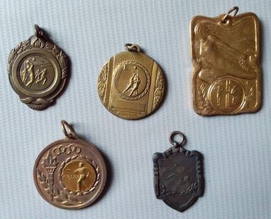 Coleção 5 Medalhas Volei Natação Malha Basquete Ginástica