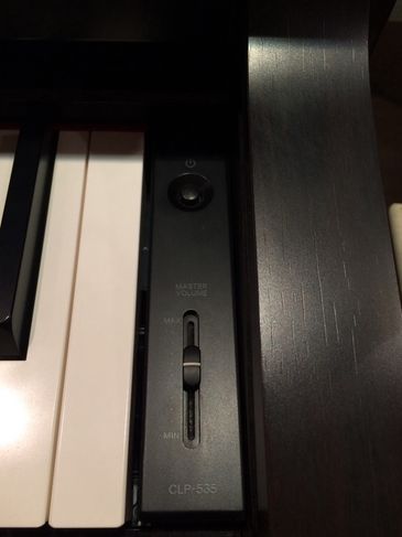 Piano Yamaha Clarinova Clp 535 R