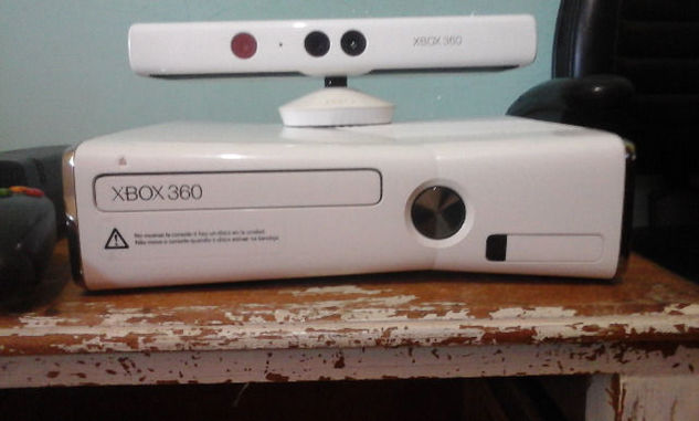 XBOX 360 c/ Kinect