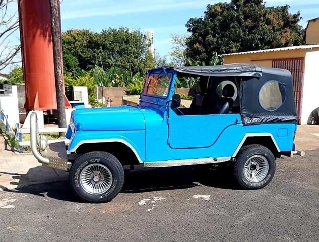 Vende-se Jeep Willys 1963
