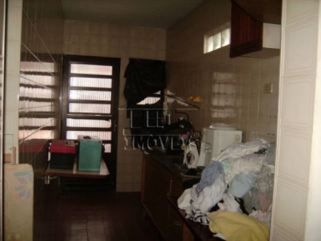 Casa com 4 Dorms em São Paulo - Conjunto Residencial Jardim Canaã por 600 Mil à Venda