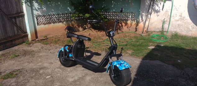 Vendo Scooter Elétrica Nova Urgente R$6.300