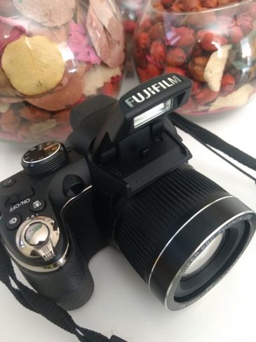 Câmera Digital Fujifilm Finepix S4000 14mp 30x Zoom -