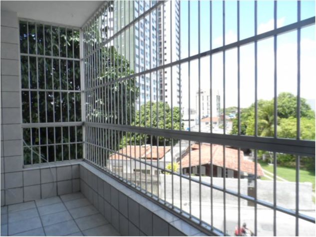 Apartamento com 3 Dorms em Jaboatão dos Guararapes - Piedade por 270.000,00 à Venda