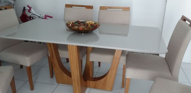 Mesa de Jantar com 6 Cadeiras