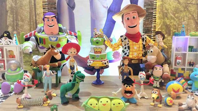 Toy Story Wood Buzz Cover Personagens Vivos