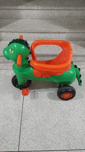 Triciclo Dinossauro de Passeio e Pedal para Criança
