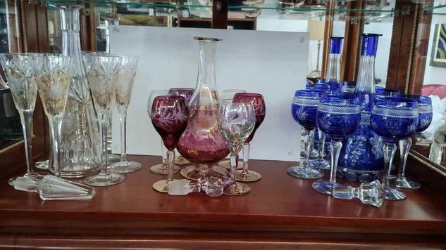 Elegante Conjunto Taças de Cristal Azul para Vinho