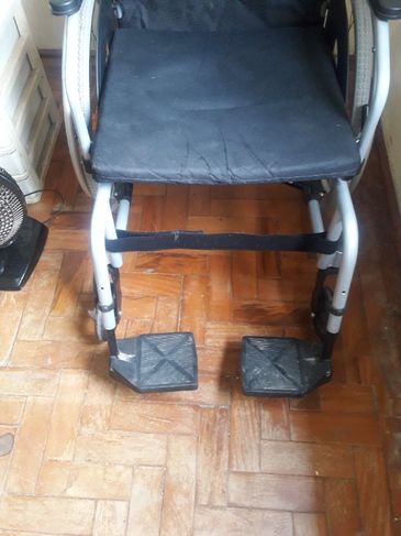 Cadeira de Rodas de Alumínio 48cm Polior - Até 120kg
