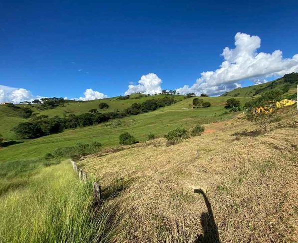 Vendo Terreno de 1950m2 em Córrego do Bom Jesus/mg