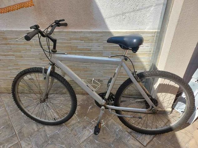 Bicicleta Aro 26 em ótimo Estado