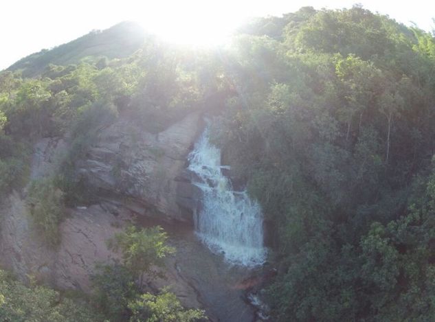 Terreno 1.700m2 em Bonfim MG Perto da Cachoeira