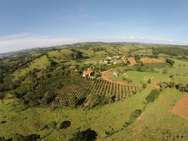 Terreno 1.700m2 em Bonfim MG Perto da Cachoeira